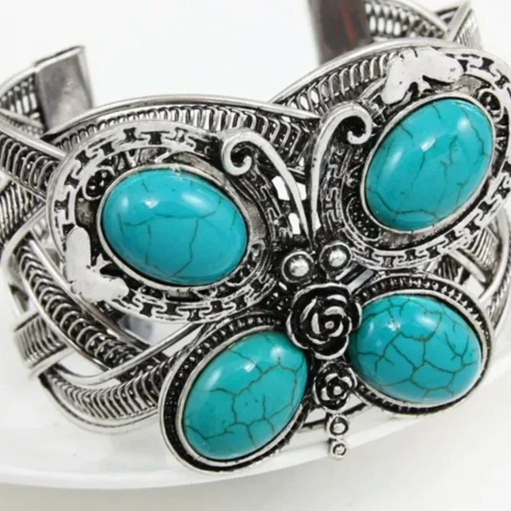 Turquoise and Silver Women's butterfly Bracelet - Picture 3 of 5